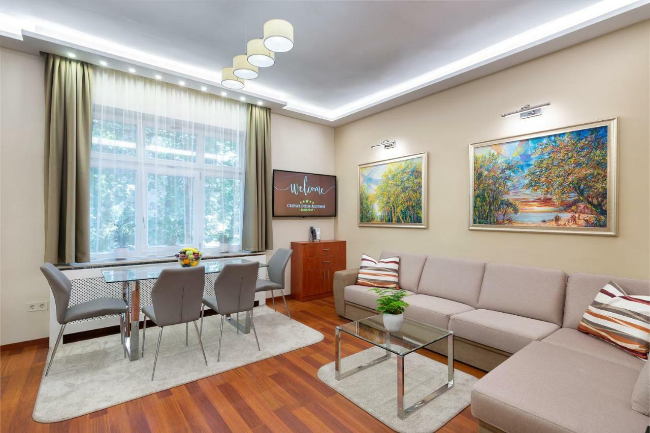 Citypark Deluxe Apartment Budapest Eksteriør bilde